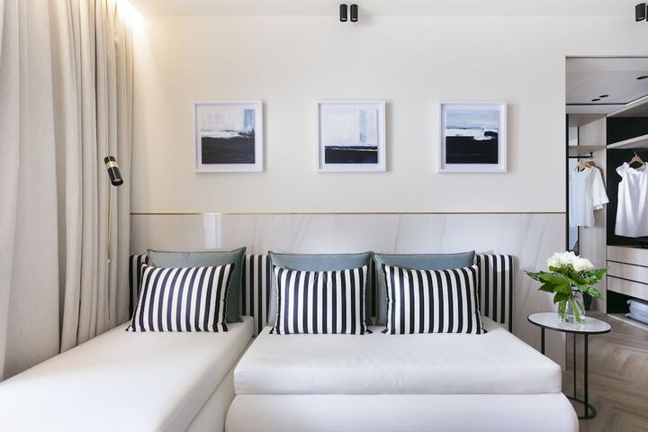 Room 22 of 80