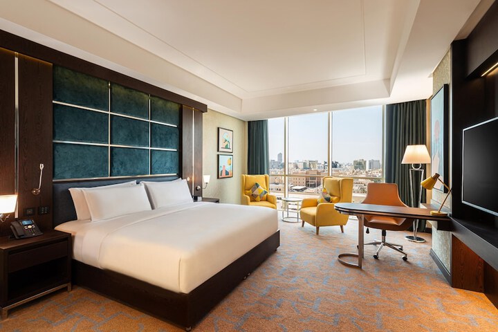 Room 4 of 52