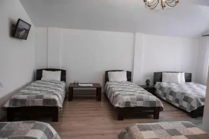 Room 2 of 4