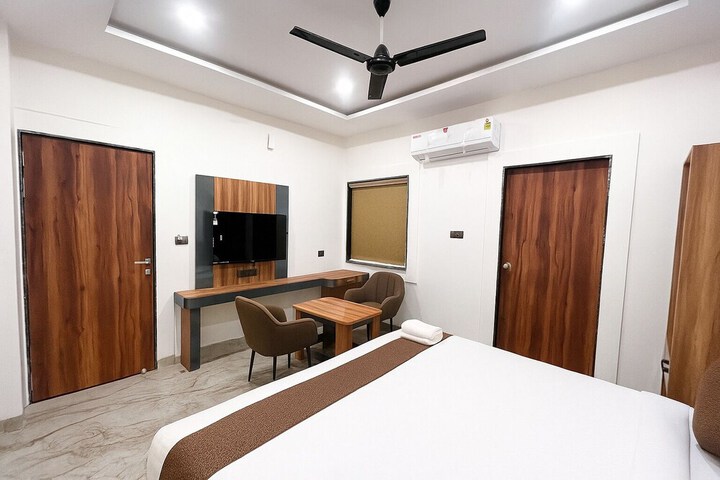 Room 30 of 92