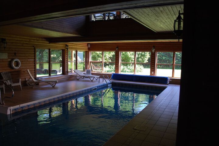 Pool 32 of 69