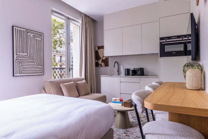 Room 40 of 158