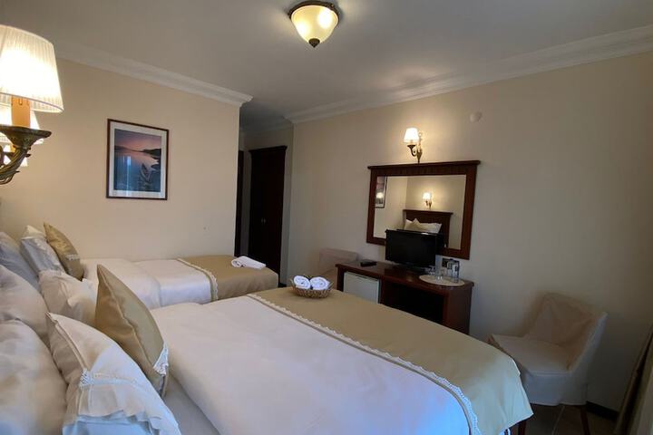 Room 15 of 50