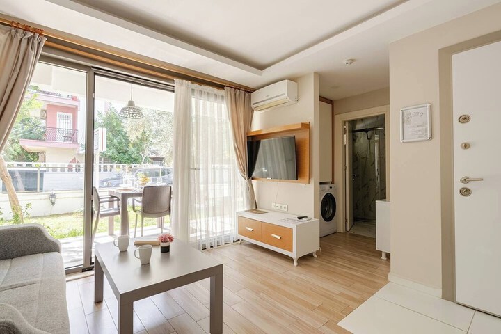 Room 100 of 150