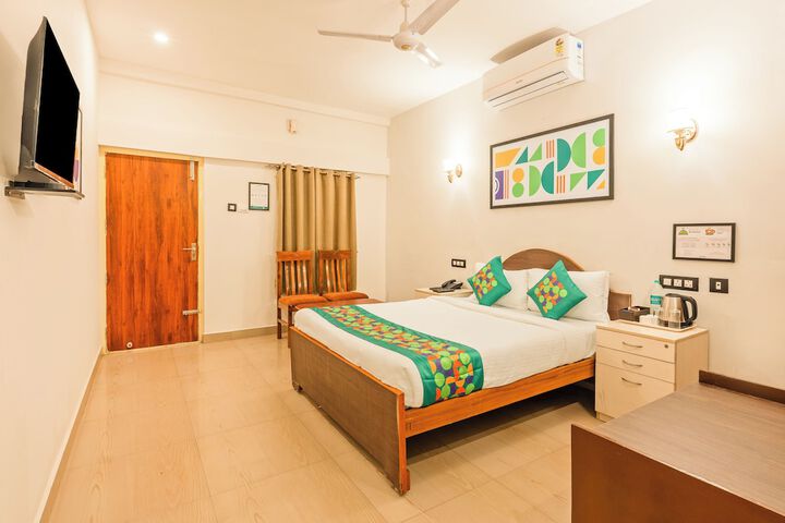 Room 10 of 38