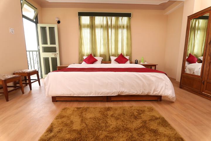 Room 5 of 23