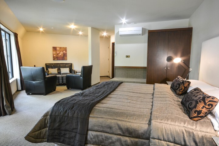 Room 10 of 67