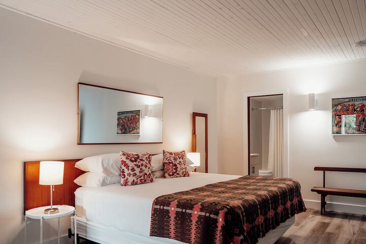 Room 18 of 68