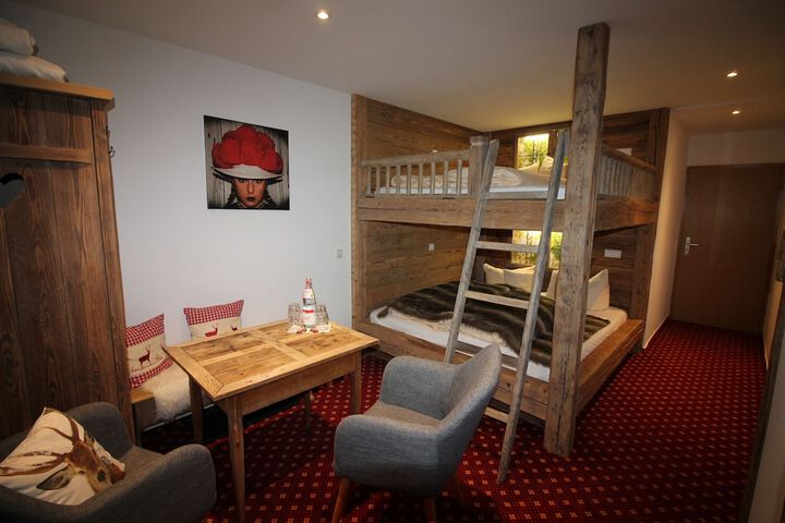 Room 8 of 26