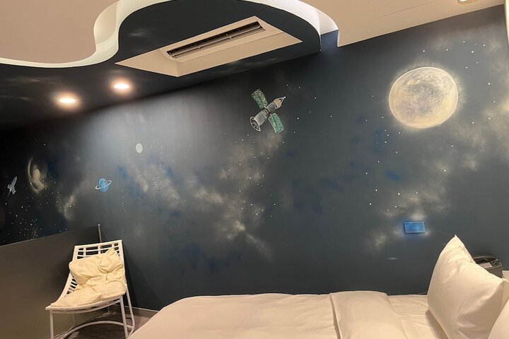 Room 31 of 82