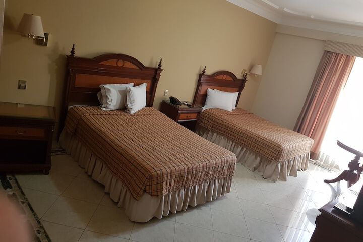 Room 5 of 37