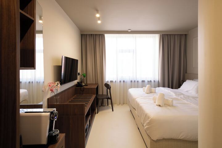 Room 48 of 133