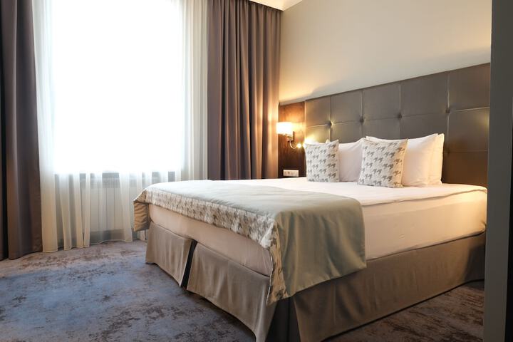 Room 3 of 34