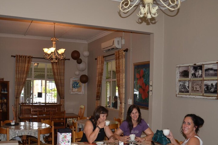 Dining 68 of 93