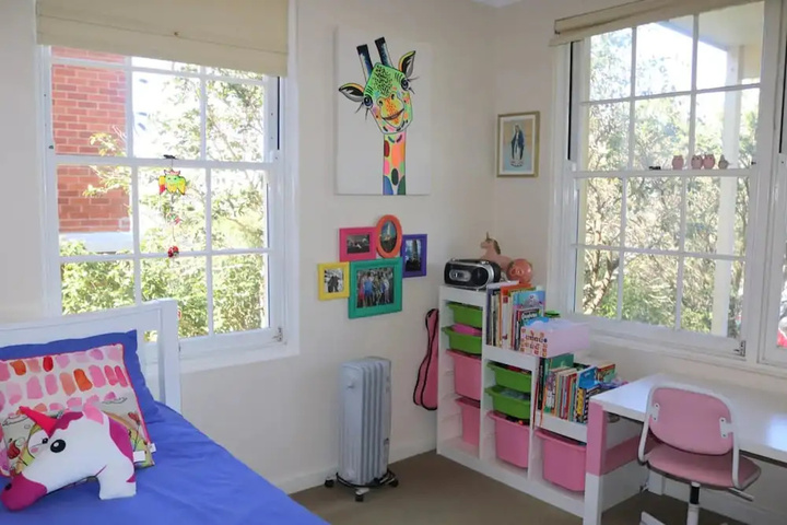 Room 6 of 20