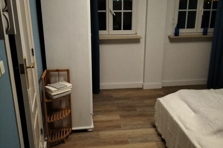 Room 14 of 15