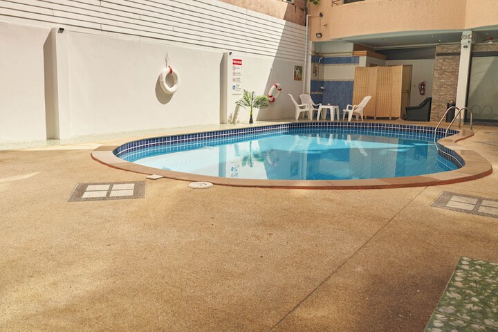 Pool 114 of 136
