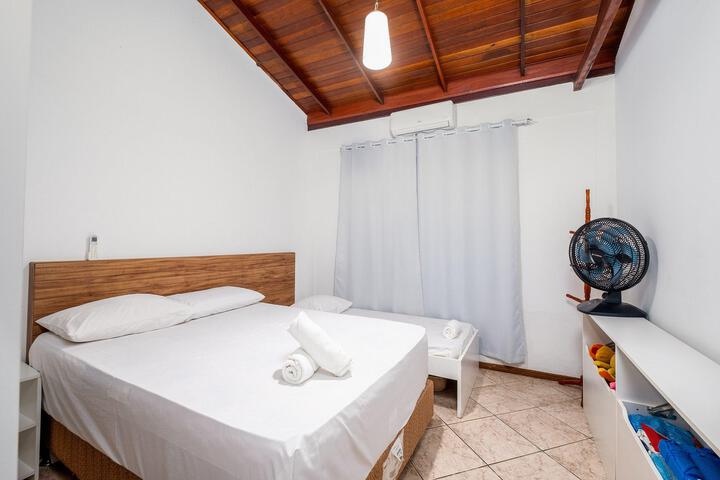 Room 2 of 21