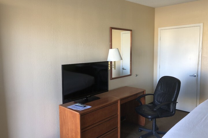 Room 4 of 26
