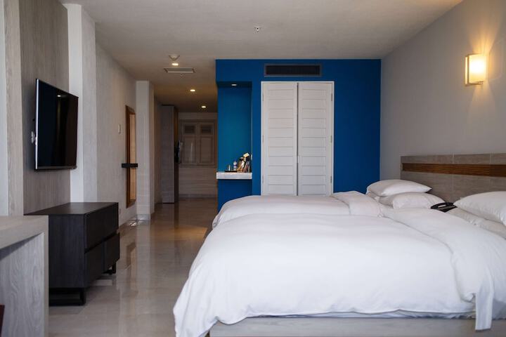 Room 13 of 67
