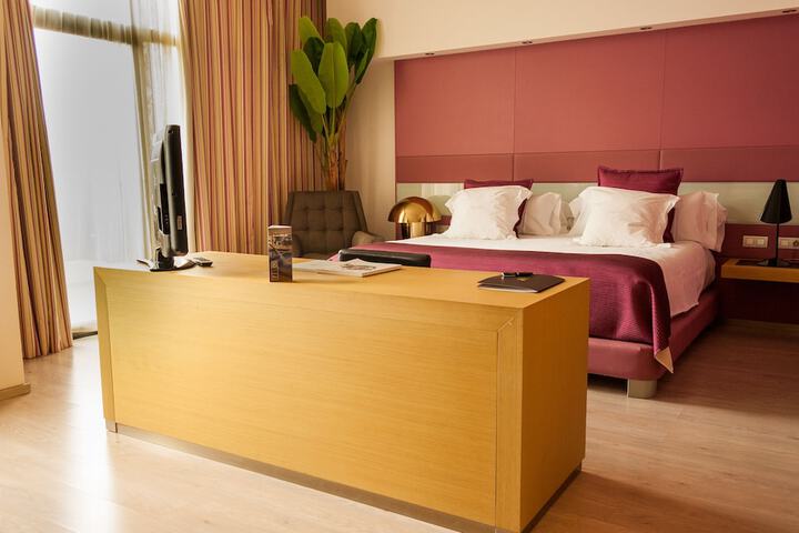 Room 10 of 49
