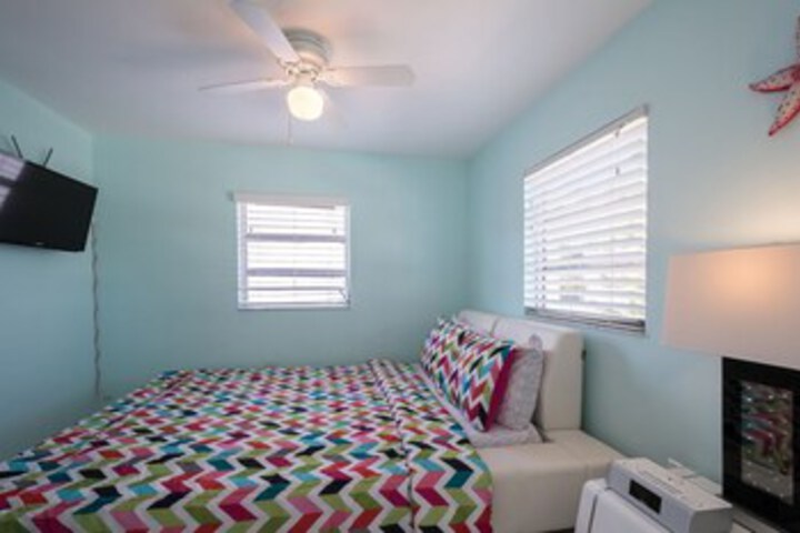 Room 30 of 36