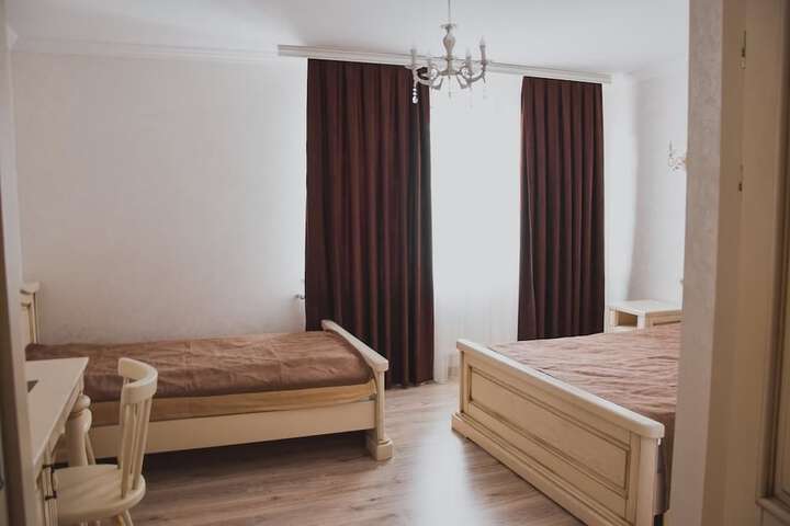 Room 26 of 64