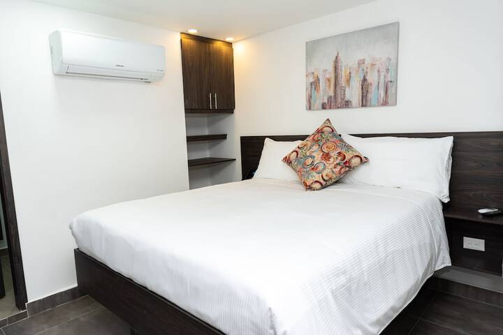 Room 4 of 35