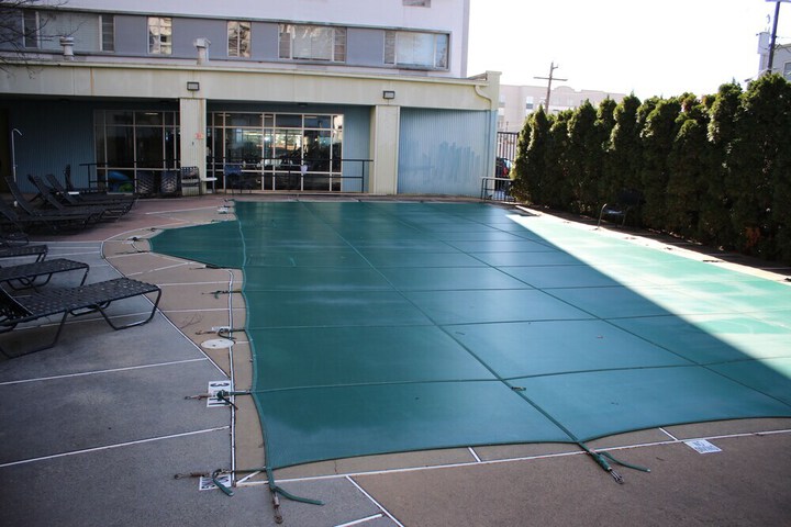 Pool 12 of 20