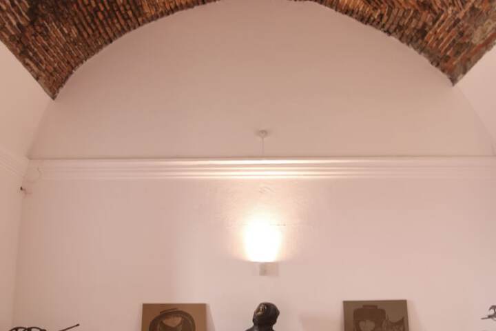 Room 16 of 25