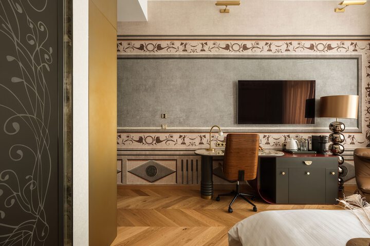 Room 40 of 90
