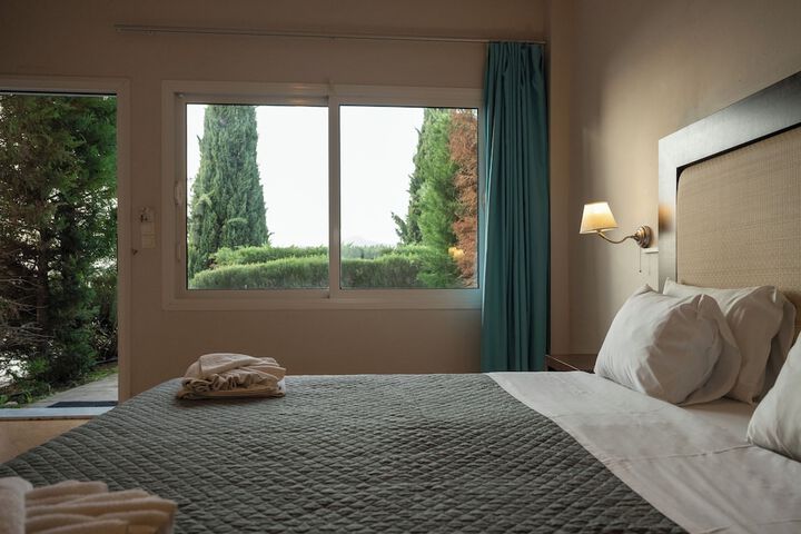 Room 10 of 89