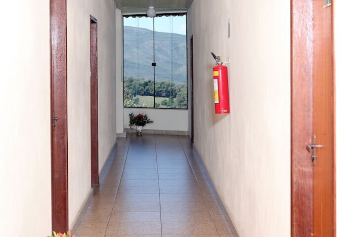 Room 3 of 147