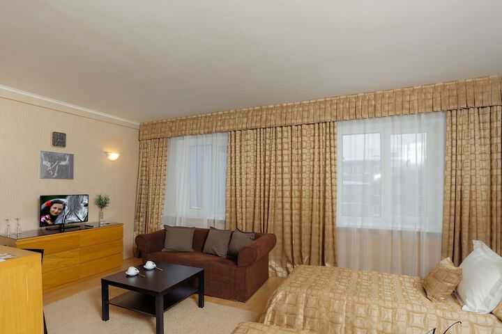 Room 41 of 85