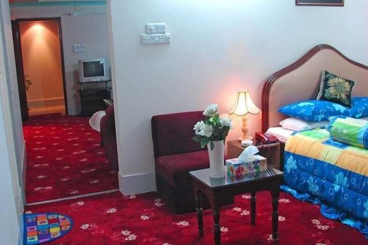 Room 4 of 43