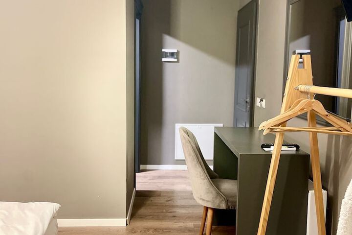 Room 22 of 42