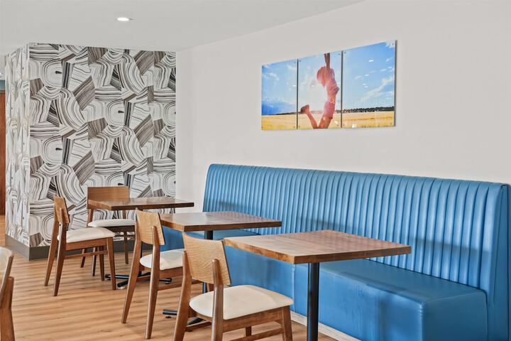 Breakfast/Coffee Service 29 of 37