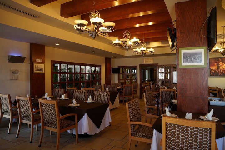 Dining Photos