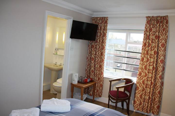 Room 16 of 81