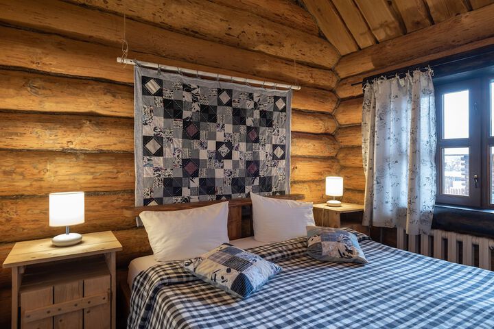 Room 15 of 74
