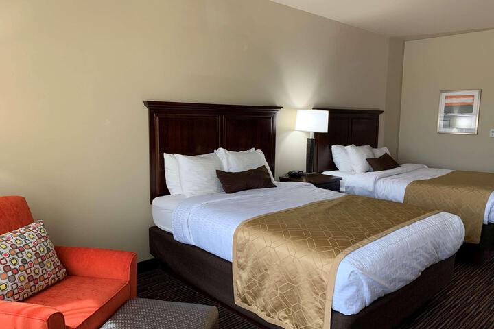 2 Queen Beds (9 of 9)
