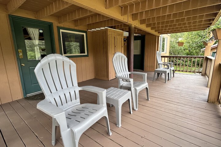 Sundeck 104 of 115