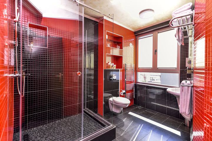 Clean Restrooms