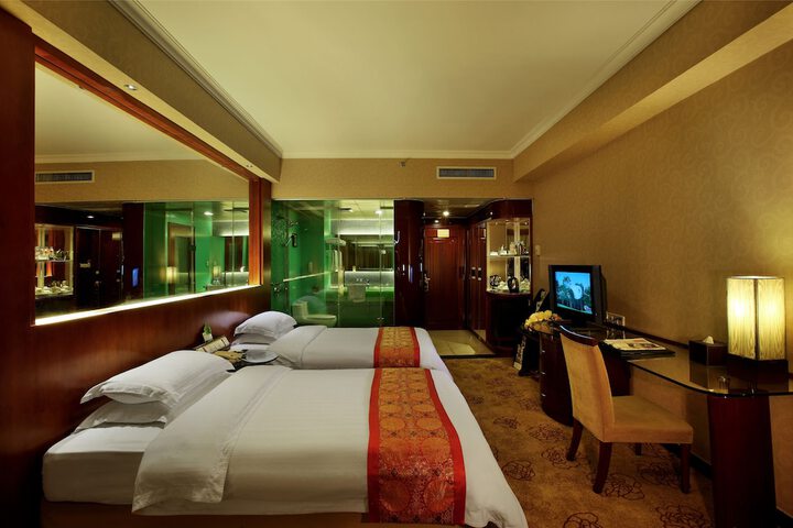 Room 14 of 45