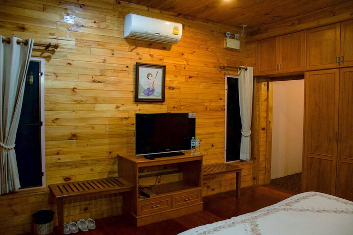 Room 7 of 61
