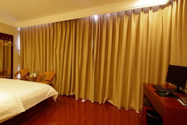 Room 44 of 60
