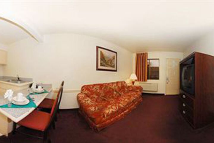 Room 7 of 7
