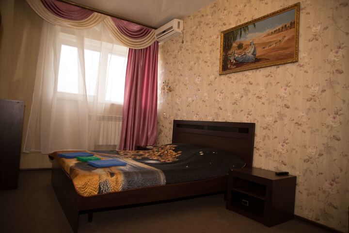 Room 10 of 65