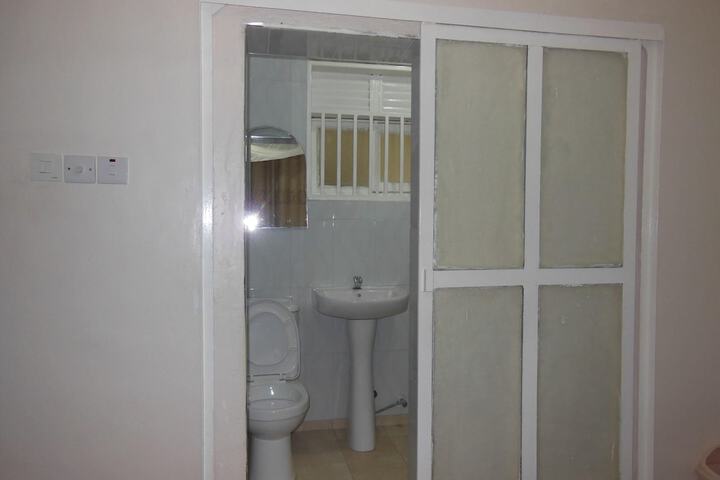Room 9 of 20