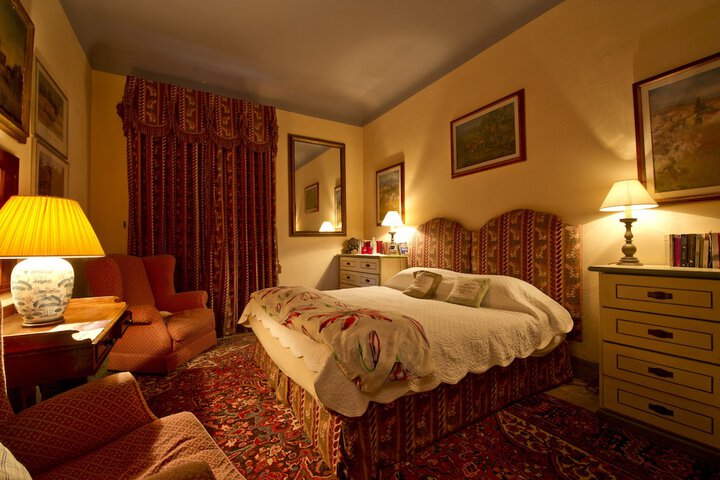 Room 12 of 86